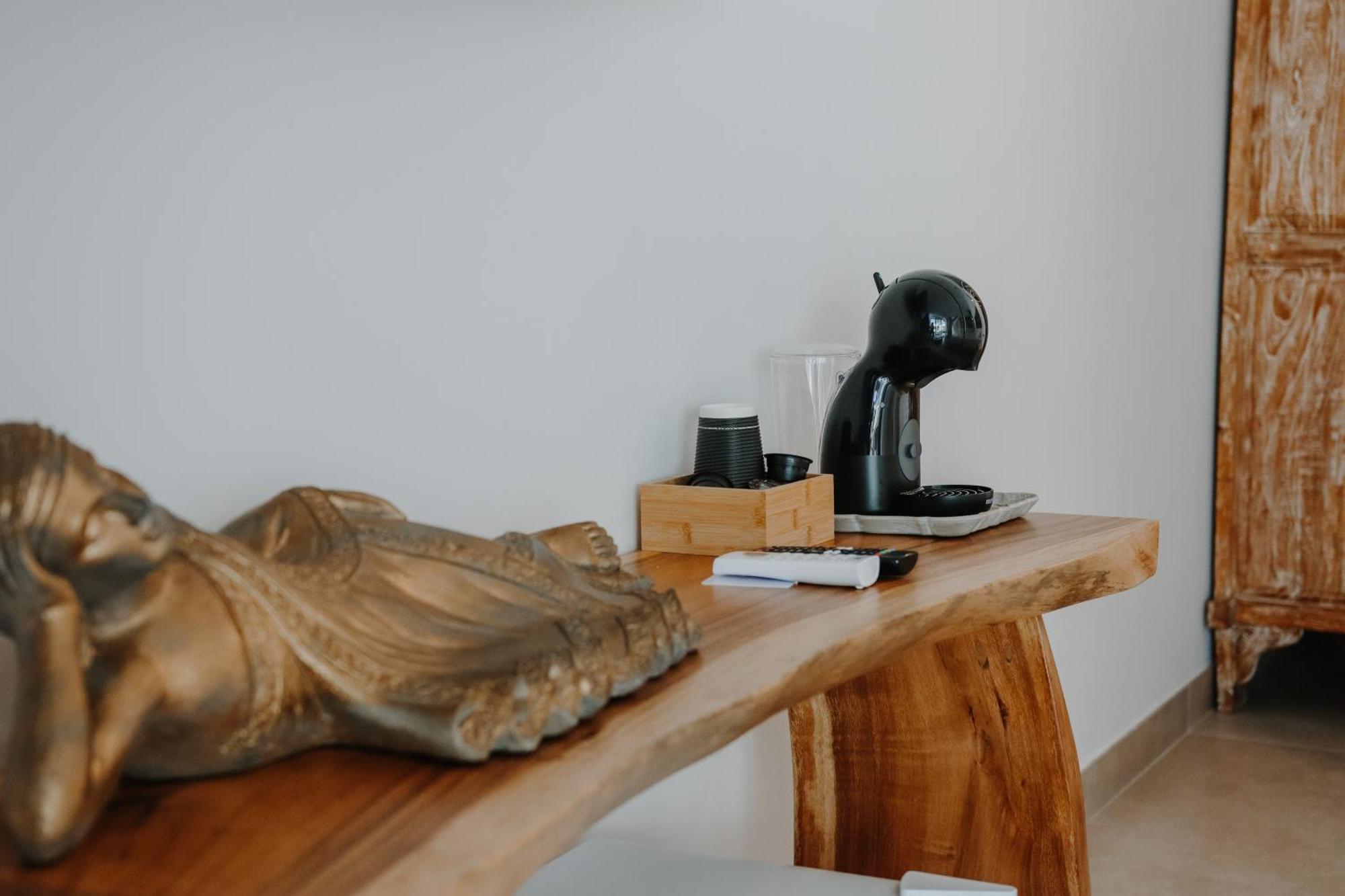 Black Amber Boutique Hotel Lambi  Bagian luar foto